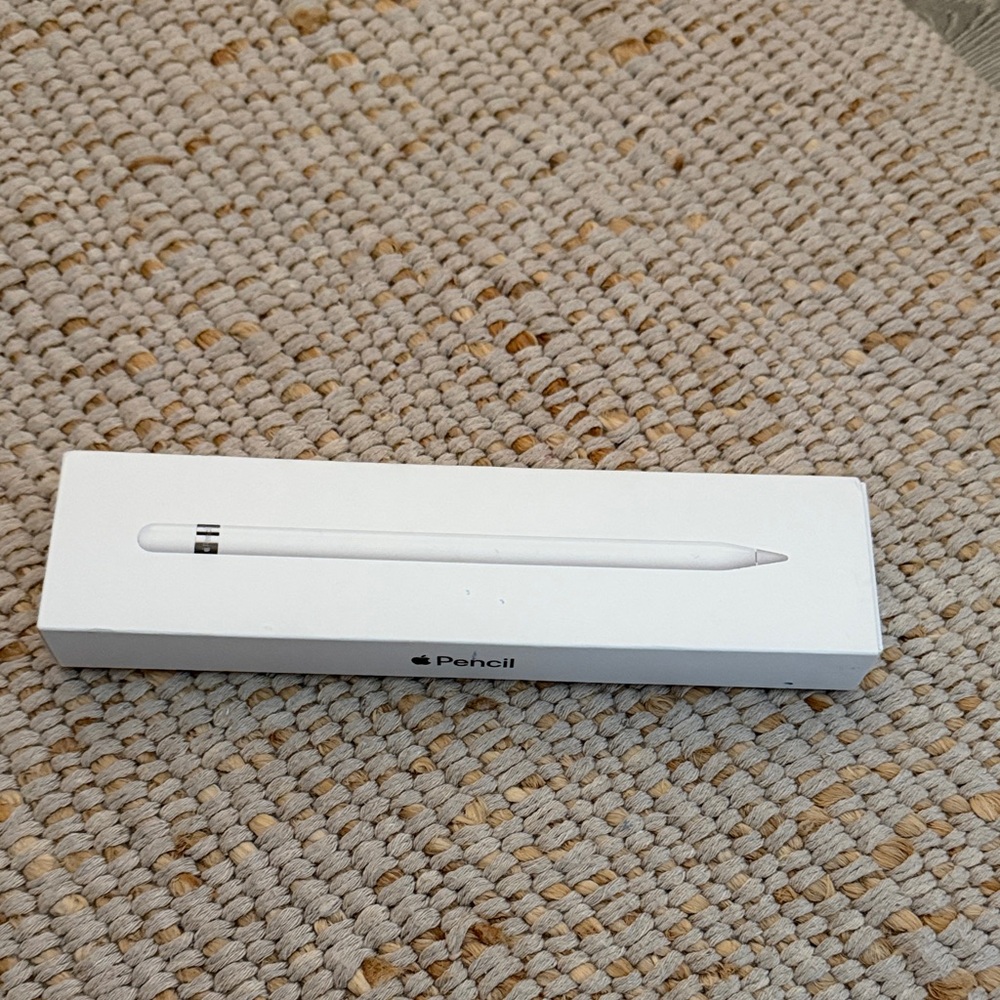 Apple Pencil in White